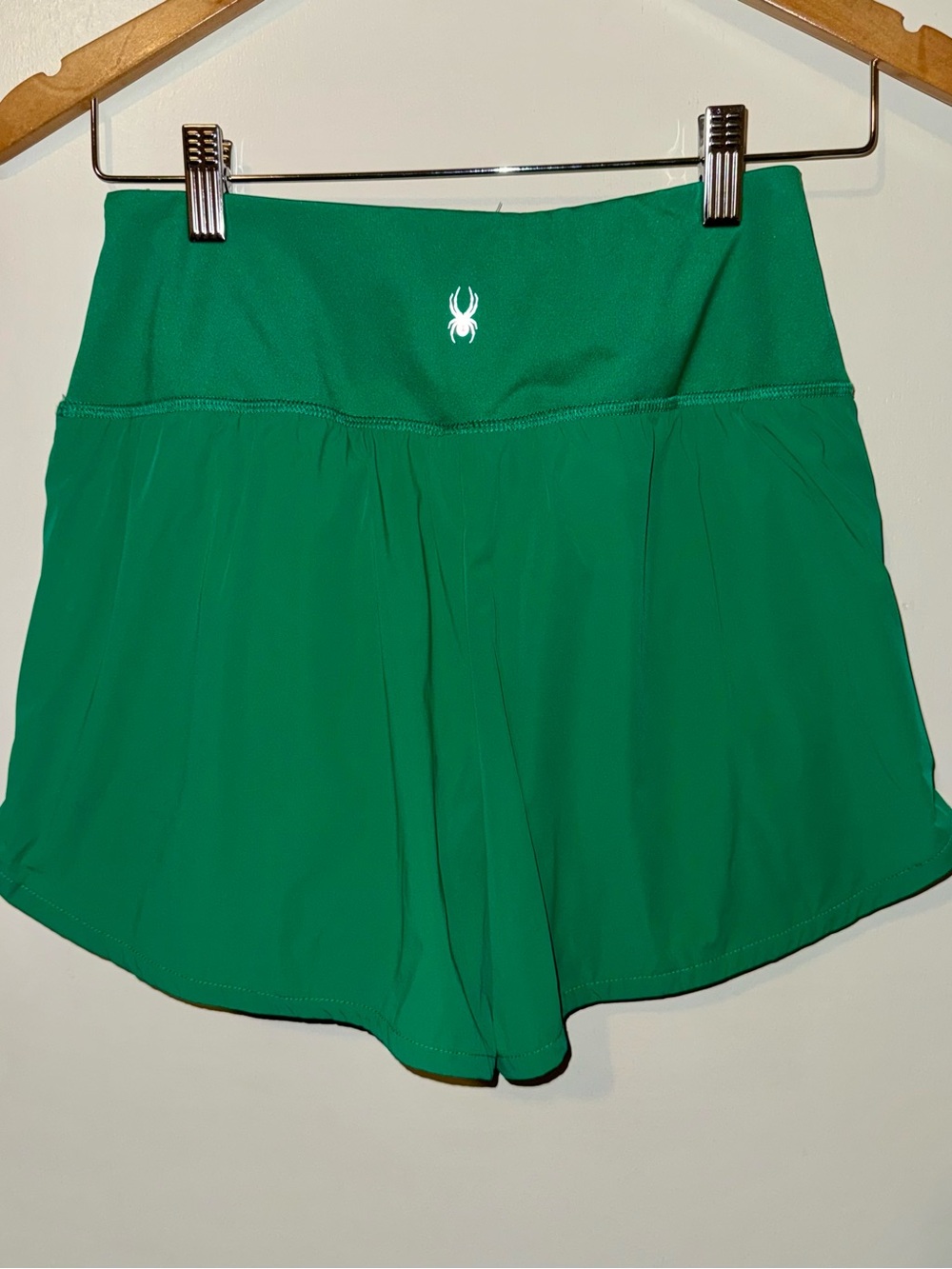 Spyder Active Women's Green Running/Tennis/Golf Shorts Inseam 4” Size Small